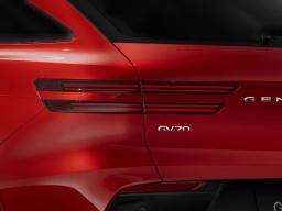 Genesis GV70 2.5T AWD 2026