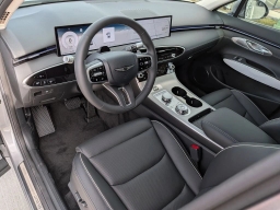 Genesis GV70 2.5T Advanced AWD 2026