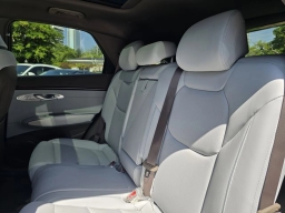 Genesis GV70 2.5T Advanced AWD 2026