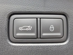 Genesis GV70 2.5T Advanced AWD 2026