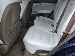 Genesis GV70 2.5T Advanced AWD 2026