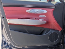 Genesis GV70 2.5T Sport Prestige AWD 2026