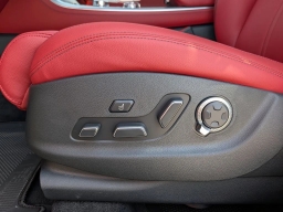 Genesis GV70 2.5T Sport Prestige AWD 2026