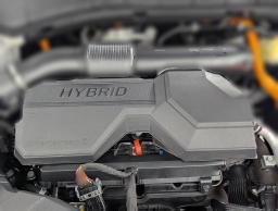 Hyundai Santa Fe Hybrid SE FWD 2026