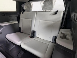 Hyundai Santa Fe Hybrid SE FWD 2026