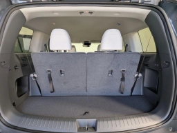 Hyundai Santa Fe Hybrid SE FWD 2026