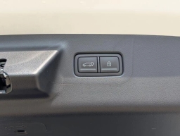 Hyundai Santa Fe Hybrid SE FWD 2026