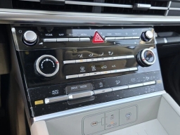 Hyundai Santa Fe SE FWD 2026