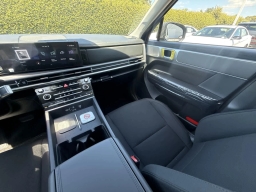 Hyundai Santa Fe SE FWD 2026