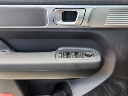 Hyundai Santa Fe SE FWD 2026