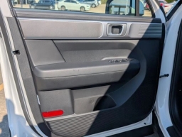 Hyundai Santa Fe SE FWD 2026