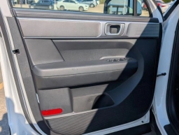 Hyundai Santa Fe SE FWD 2026