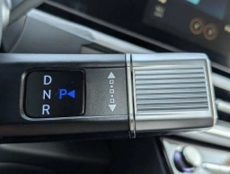 Hyundai Santa Fe SE FWD 2026