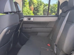 Hyundai Santa Fe SE FWD 2026