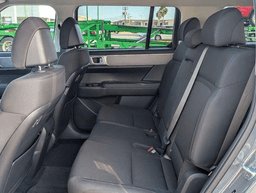 Hyundai Santa Fe SE FWD 2026