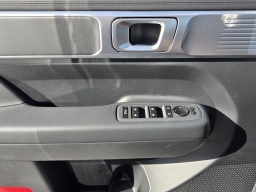 Hyundai Santa Fe SE FWD 2026