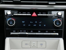 Hyundai Santa Fe Hybrid SE AWD 2026