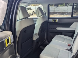 Hyundai Santa Fe Hybrid SEL FWD 2025