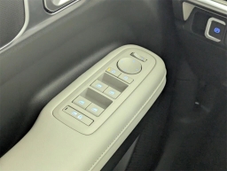 Hyundai Santa Fe SEL FWD 2025