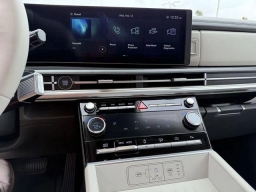 Hyundai Santa Fe SEL FWD 2025