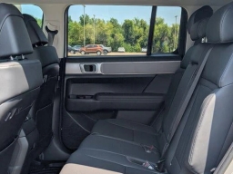 Hyundai Santa Fe SEL FWD 2026