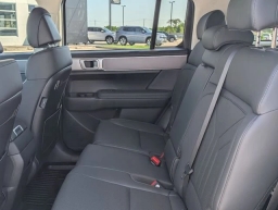 Hyundai Santa Fe SEL FWD 2026