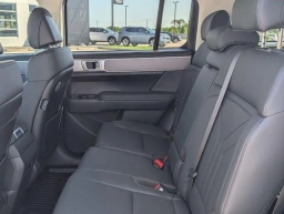 Hyundai Santa Fe SEL FWD 2026