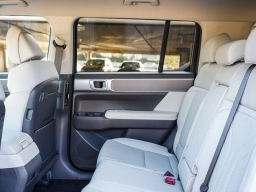 Hyundai Santa Fe SEL FWD 2026