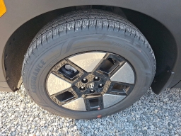 Hyundai Santa Fe Hybrid SEL AWD 2026