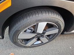 Hyundai Santa Fe Limited FWD 2026