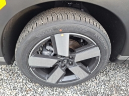 Hyundai Santa Fe Limited AWD 2026