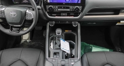 Toyota Grand Highlander Hybrid Limited AWD (Natl) 2026