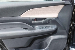 Toyota Grand Highlander Hybrid Limited AWD (Natl) 2026