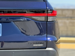 Lexus TX TX 550h+ Luxury AWD 2026