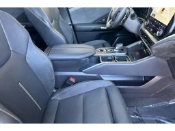 Lexus TX TX 550h+ Luxury AWD 2026