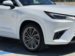 Lexus TX TX 550h+ Luxury AWD 2026