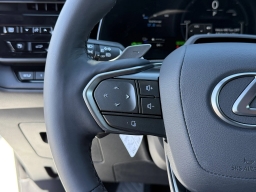 Lexus TX TX 550h+ Luxury AWD 2026