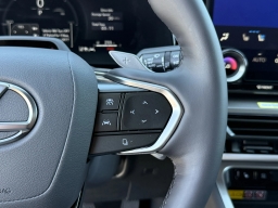 Lexus TX TX 550h+ Luxury AWD 2026