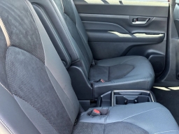 Toyota Grand Highlander Hybrid MAX Platinum AWD (Natl) 2026