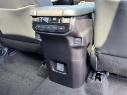 Toyota Grand Highlander Hybrid MAX Limited AWD (Natl) 2026