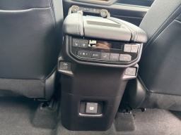 Toyota Grand Highlander Hybrid MAX Platinum AWD (Natl) 2026