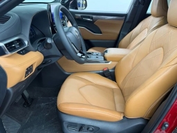 Toyota Highlander Hybrid Platinum AWD (Natl) 2026