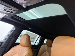 Toyota Highlander Hybrid Platinum AWD (Natl) 2026