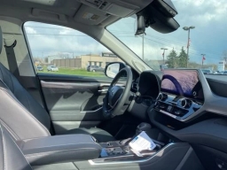 Toyota Highlander Hybrid Platinum AWD (Natl) 2026