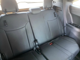 Toyota Sienna Platinum AWD 7-Passenger (Natl) 2026