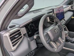 Toyota Sienna Platinum AWD 7-Passenger (Natl) 2026