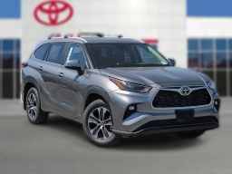 Toyota Highlander Hybrid XLE AWD (Natl) 2026