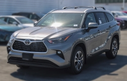 Toyota Highlander Hybrid XLE AWD (Natl) 2026