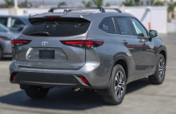 Toyota Highlander Hybrid XLE AWD (Natl) 2026