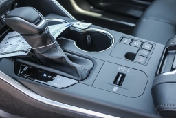 Toyota Highlander Hybrid XLE AWD (Natl) 2026